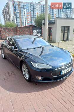 Ліфтбек Tesla Model S 2014 в 