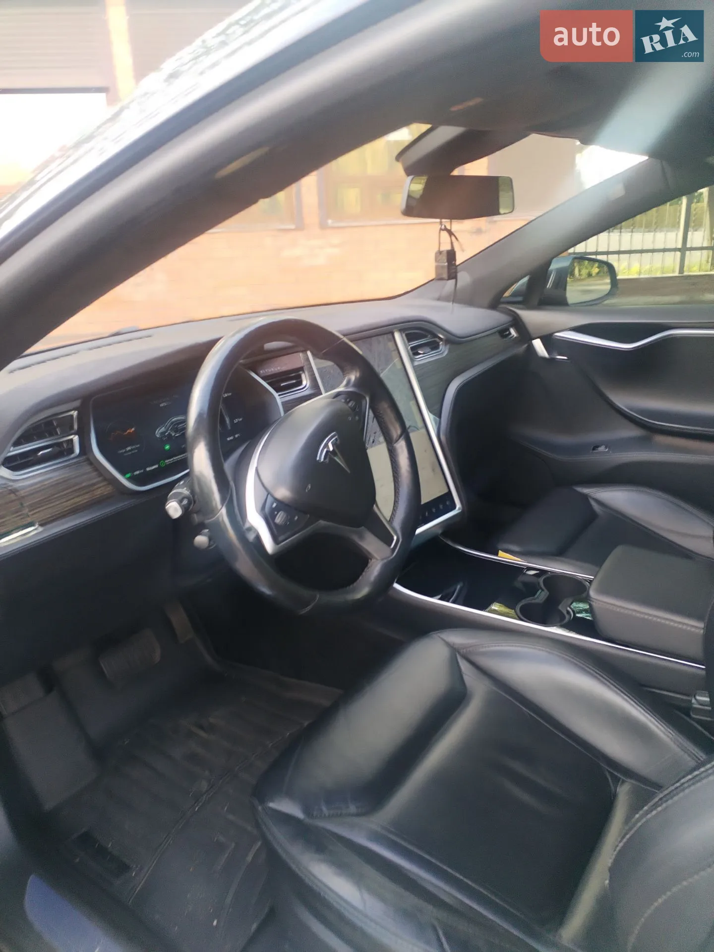 2016 Tesla Model S - мініатюра 17