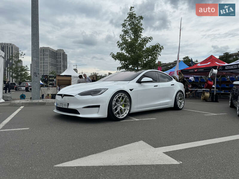 Ліфтбек Tesla Model S 2023 в Києві