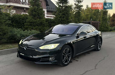Лифтбек Tesla Model S 2012 в 