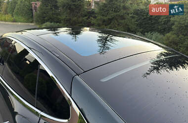 Лифтбек Tesla Model S 2012 в 