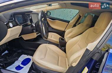 Лифтбек Tesla Model S 2016 в Днепре