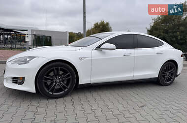 Лифтбек Tesla Model S 2014 в 