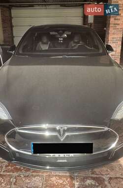 Лифтбек Tesla Model S 2015 в Харькове