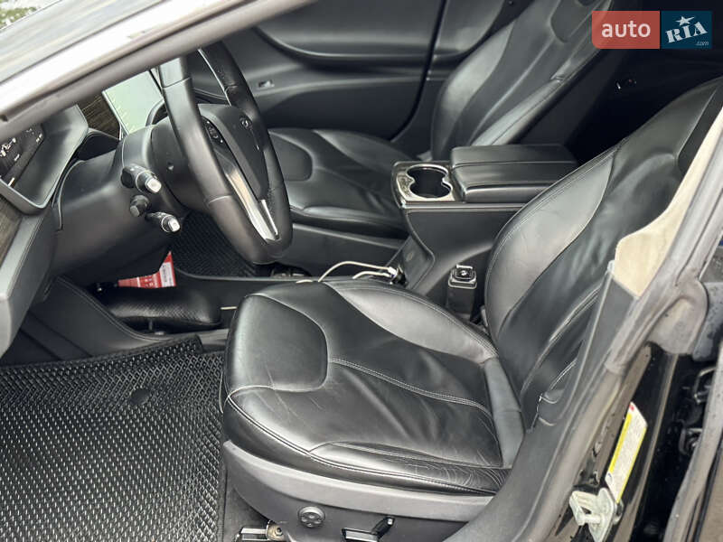Лифтбек Tesla Model S 2014 в Николаеве фото 52 Лифтбек Tesla Model S 2014 в Николаеве