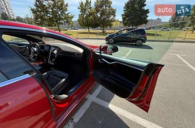 Лифтбек Tesla Model S 2016 в 