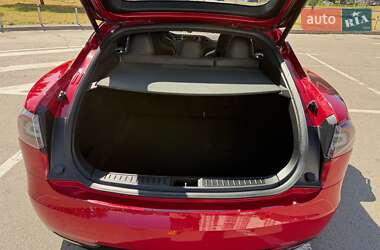 Лифтбек Tesla Model S 2016 в 