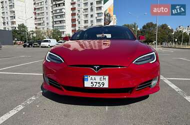 Лифтбек Tesla Model S 2016 в 