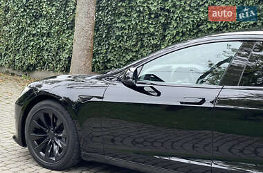 Ліфтбек Tesla Model S 2018 в 