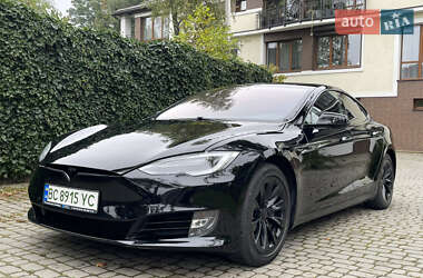 Ліфтбек Tesla Model S 2018 в Львові