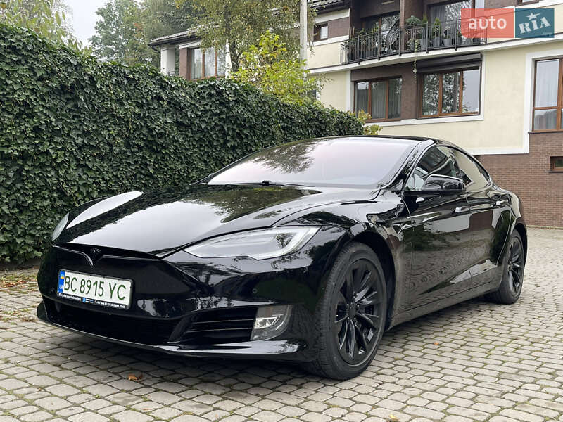 Ліфтбек Tesla Model S 2018 в 