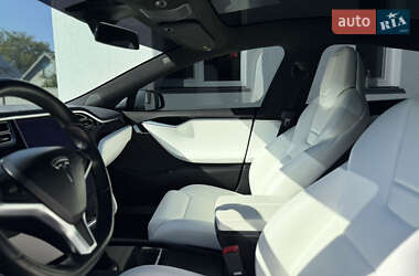 Лифтбек Tesla Model S 2017 в 