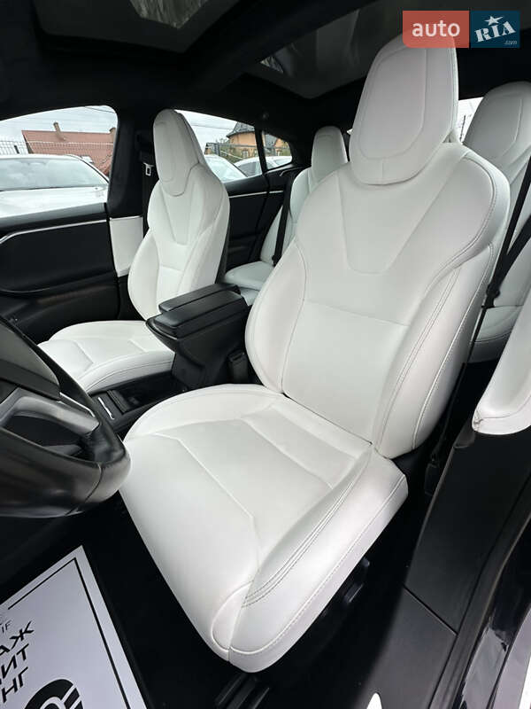 Ліфтбек Tesla Model S 2017 в Івано-Франківську фото 20 Ліфтбек Tesla Model S 2017 в Івано-Франківську