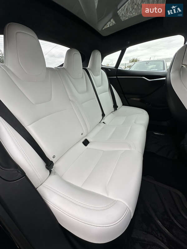 Ліфтбек Tesla Model S 2017 в Івано-Франківську фото 36 Ліфтбек Tesla Model S 2017 в Івано-Франківську