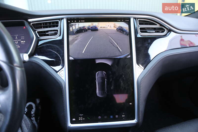 Ліфтбек Tesla Model S 2018 в Києві