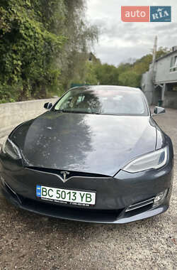 Ліфтбек Tesla Model S 2017 в 