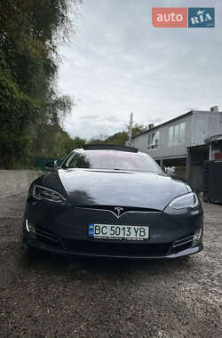 Ліфтбек Tesla Model S 2017 в 