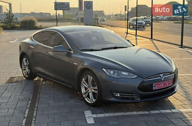 Лифтбек Tesla Model S 2014 в 