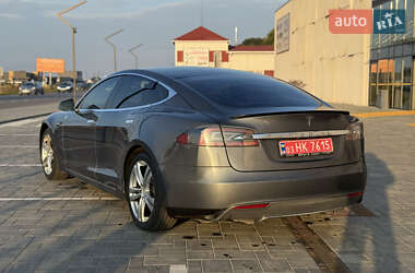 Лифтбек Tesla Model S 2014 в 