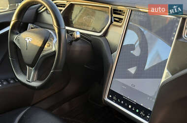 Лифтбек Tesla Model S 2014 в 