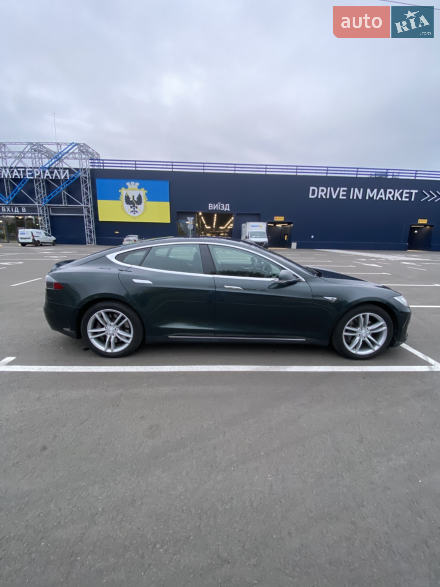 2014 Tesla Model S - мініатюра 4