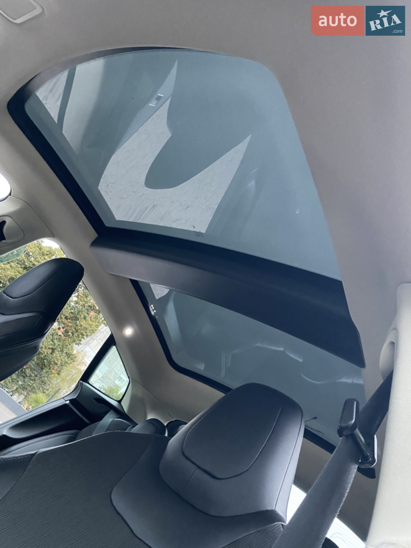 2014 Tesla Model S - мініатюра 15