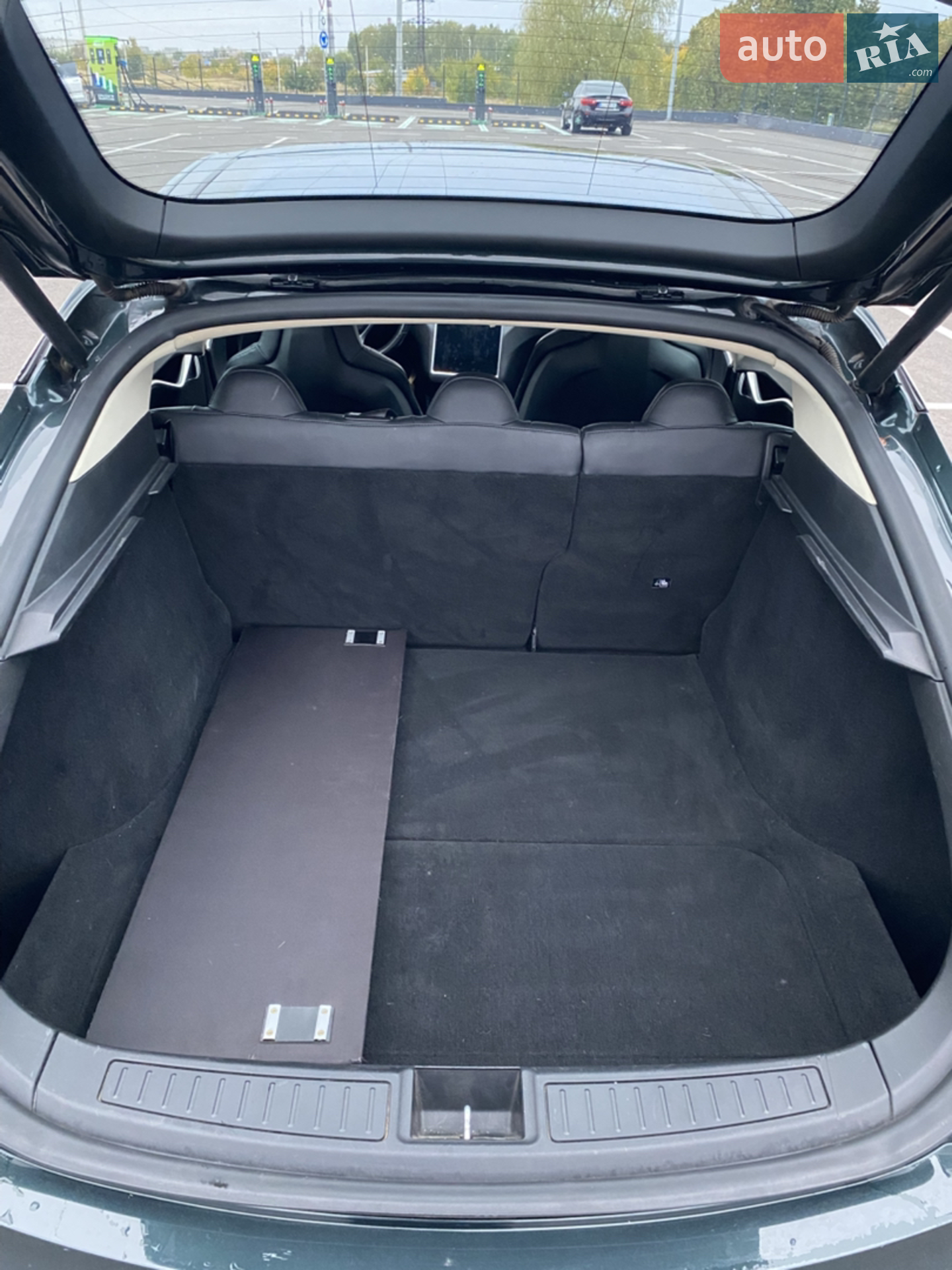 2014 Tesla Model S - мініатюра 18