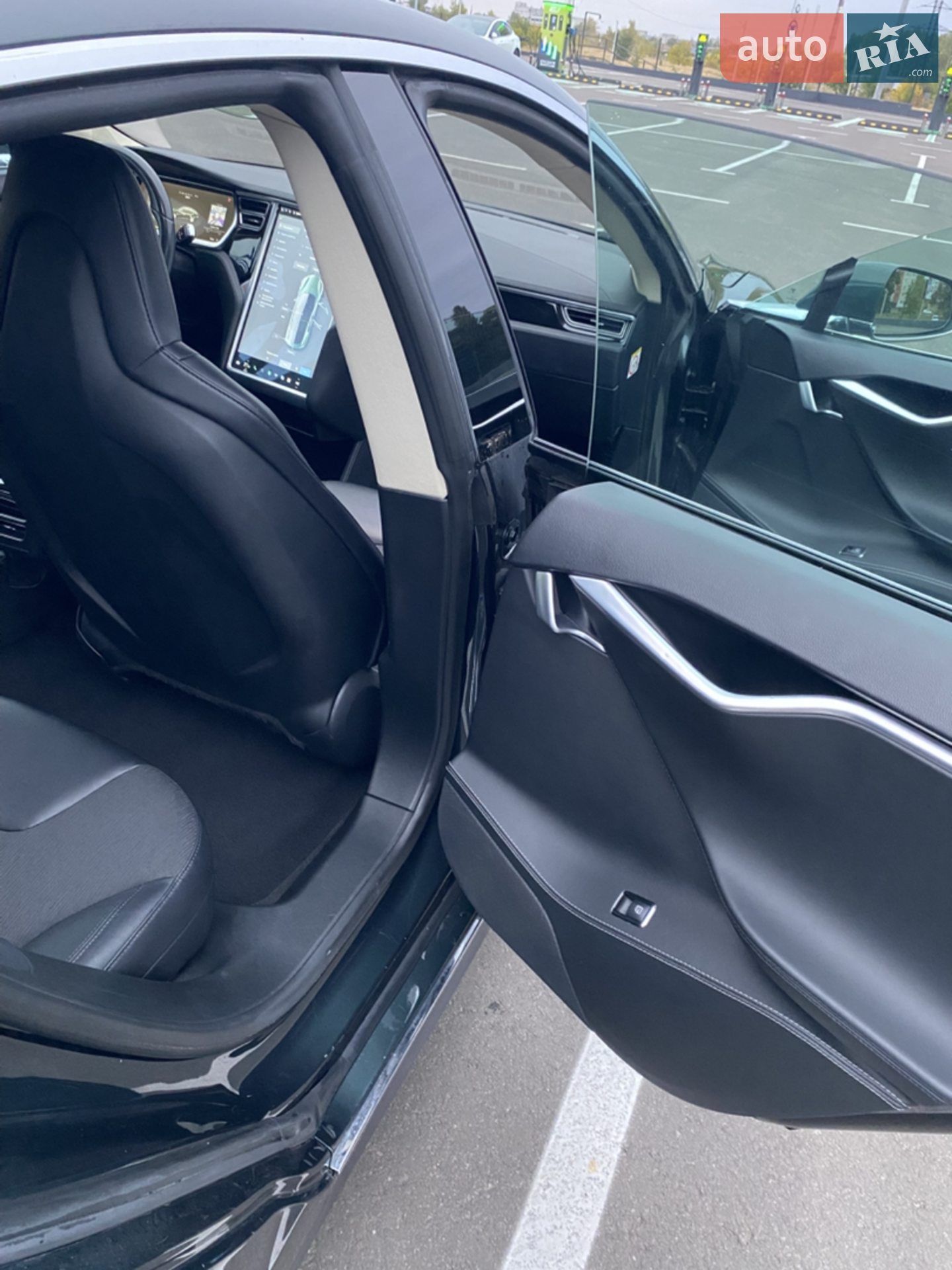 2014 Tesla Model S - мініатюра 21
