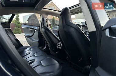 Лифтбек Tesla Model S 2014 в 