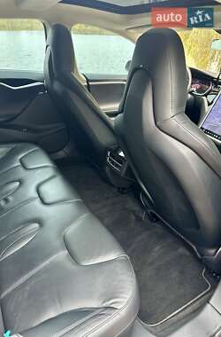Ліфтбек Tesla Model S 2015 в 