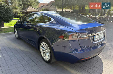 Лифтбек Tesla Model S 2018 в Ивано-Франковске