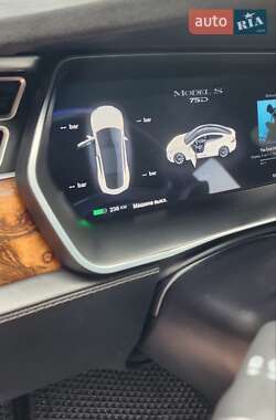 Ліфтбек Tesla Model S 2017 в 