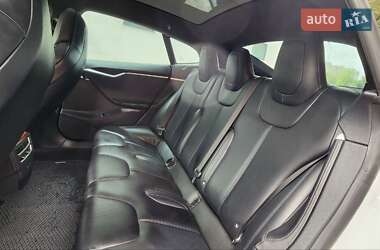 Ліфтбек Tesla Model S 2017 в 