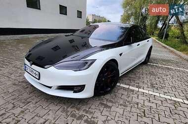 Ліфтбек Tesla Model S 2017 в 