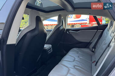 Ліфтбек Tesla Model S 2013 в  фото 12 Ліфтбек Tesla Model S 2013 в