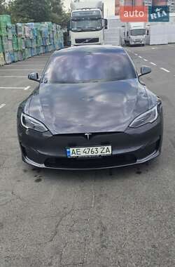 Tesla Model S 2021