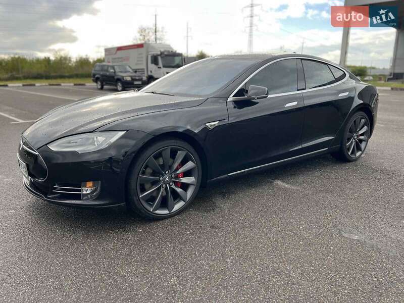 Tesla Model S 2015 Tesla Model S 2015