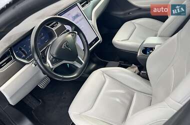 Ліфтбек Tesla Model S 2015 в Здолбуніві