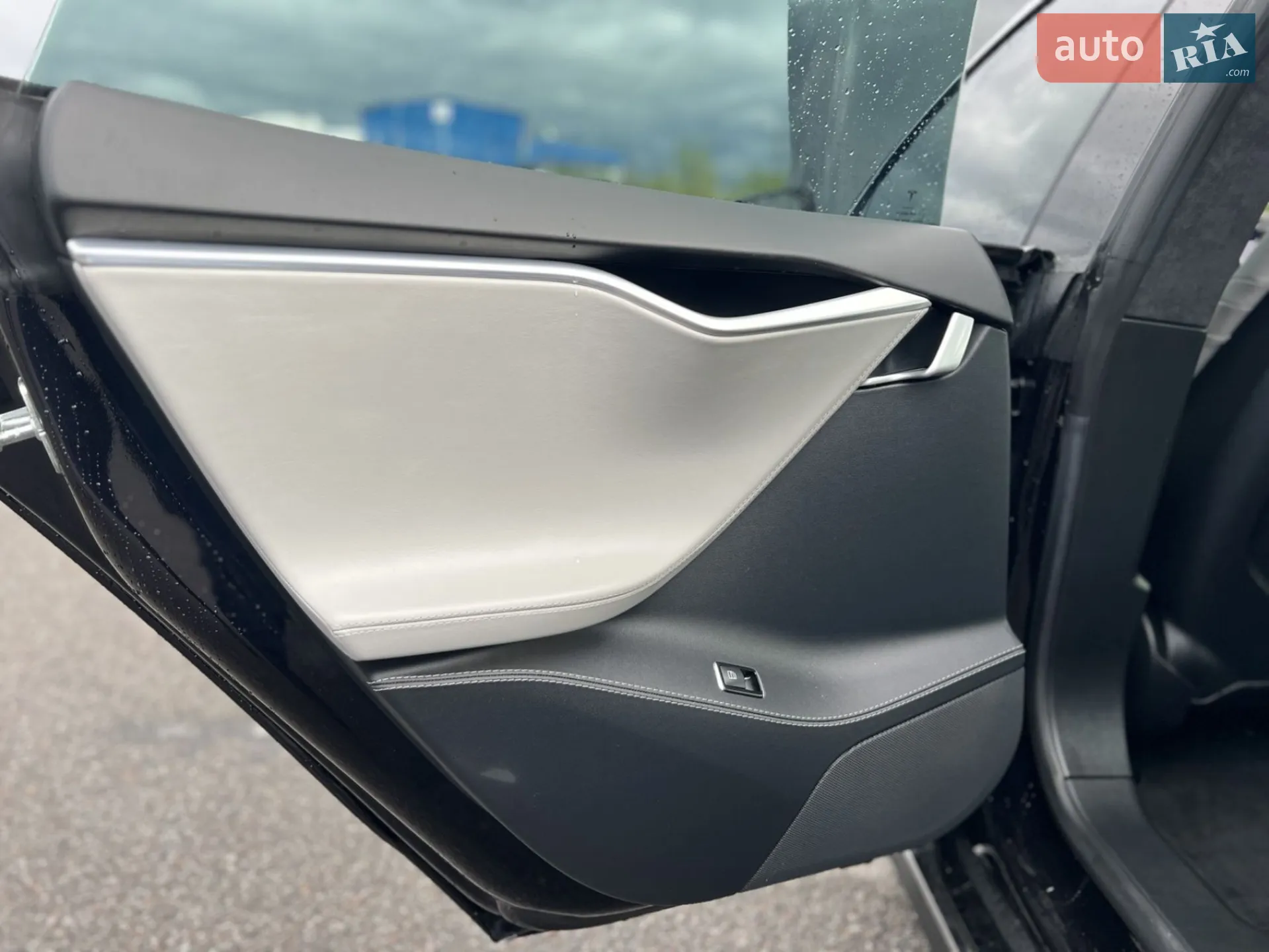 2015 Tesla Model S - мініатюра 29