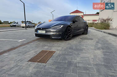 Tesla Model S 2021