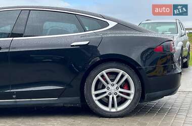Ліфтбек Tesla Model S 2015 в 