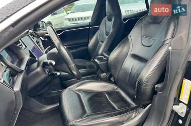 Ліфтбек Tesla Model S 2015 в 