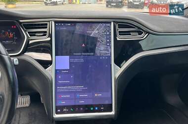 Ліфтбек Tesla Model S 2015 в 