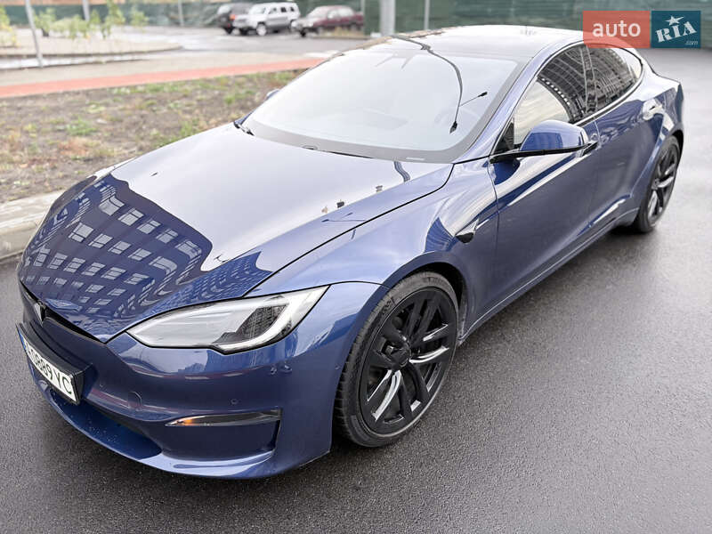 Лифтбек Tesla Model S 2022 в Киеве