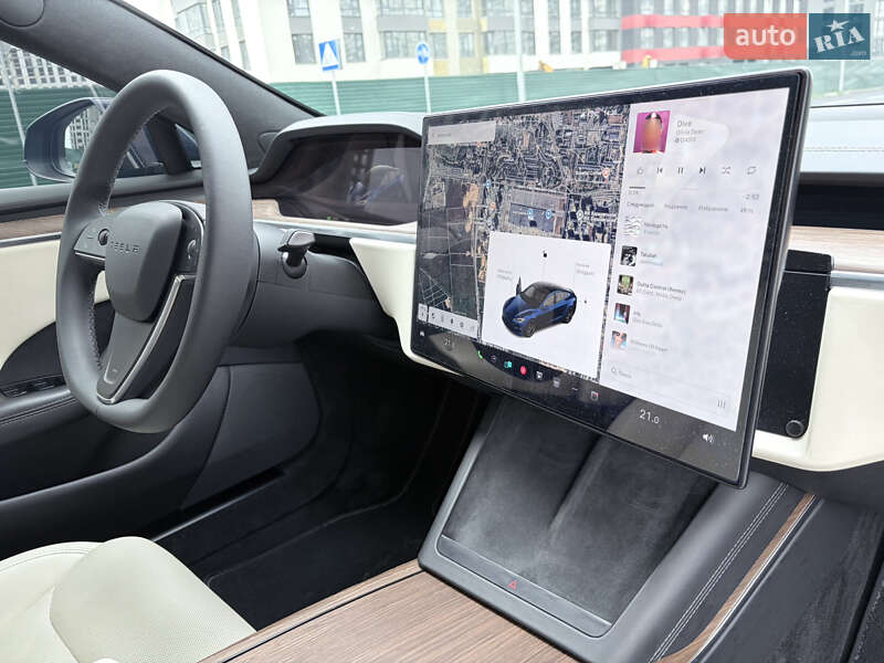 Лифтбек Tesla Model S 2022 в Киеве