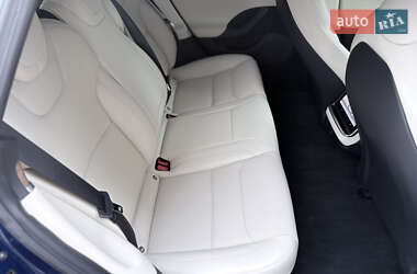 Ліфтбек Tesla Model S 2022 в 