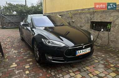 Tesla Model S 2015 Tesla Model S 2015