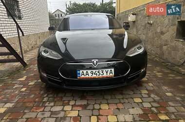 Ліфтбек Tesla Model S 2015 в 