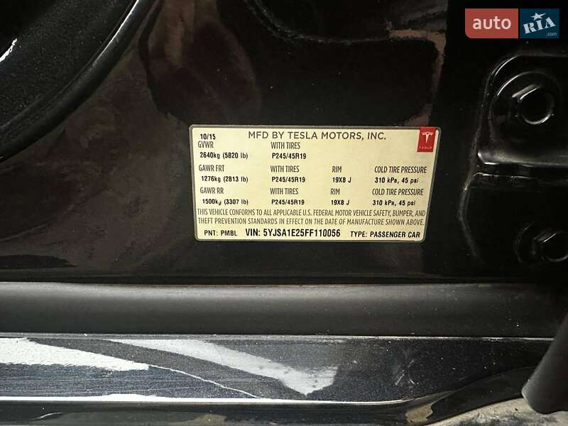 Лифтбек Tesla Model S 2015 в Киеве