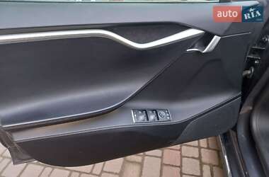 Ліфтбек Tesla Model S 2018 в 